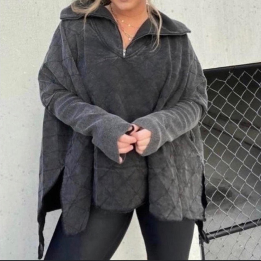 Fantastic fawn quilted pullover - small